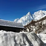 弗尼维亚酒店 2*